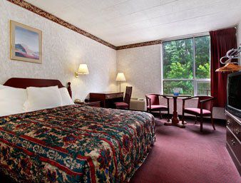 Travelodge Brookville Екстериор снимка